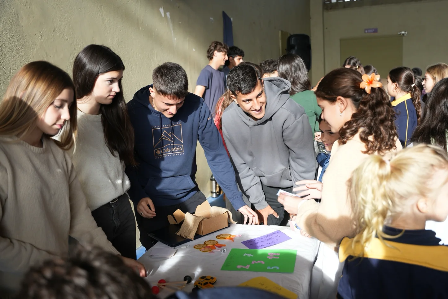 Estudiantes de Bachillerato en una experiencia de comunidad.